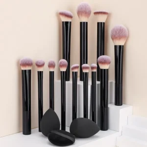 12-Piece Long-Handle Makeup Brush Set with Synthetic Fibre and Plastic Handle for Face Eyebrow Eyeshadow & Loose Powder