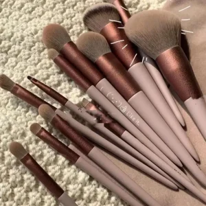 13 Piece Makeup Brush Set Long Handle Professional Cosmetic Brushes Soft Synthetic Hair Face Eye Powder Foundation Eyeshadow