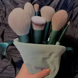 13 Piece Portable Synthetic Brush Set for Makeup Application