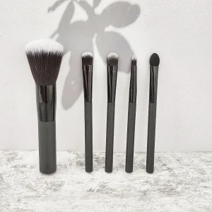 5-Piece Wood Handle Face Makeup Brush Set for Beginners Soft Synthetic Bristle Eyeshadow and Blush Brushes Portable Beauty Tools