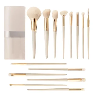 7 Piece Black Gold & Champagne Makeup Brush Set with Goat Hair Foundation and Eye Shadow Brushes Beauty Tools for Face