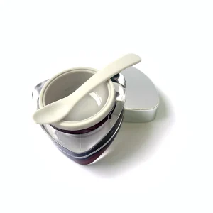 Clear Plastic Jar with Silver Cap Empty Cosmetic Container for Facial Cream Eye Cream Lip Scrub with Spoon