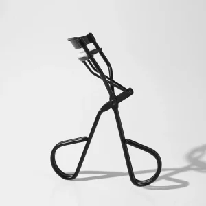 Cosmetic Tool Portable Black Eyelash Curler Travel Friendly Lash Curler Compact Size for On the Go Makeup