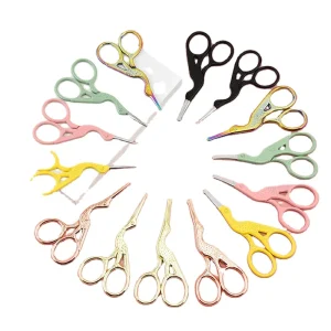 Curved Titanium Blade Nose Hair Trimmer Stainless Steel Crane Scissors Sharp Beauty Shave Blade Plastic Manual Shaver for Beards