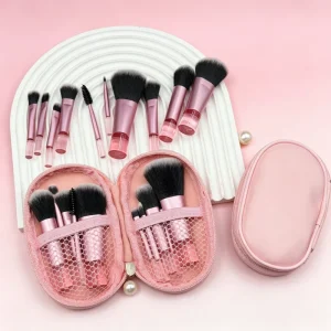 Custom Logo Portable Pink Makeup Brush Set for Beginners Face Tools with Concealer for Artists