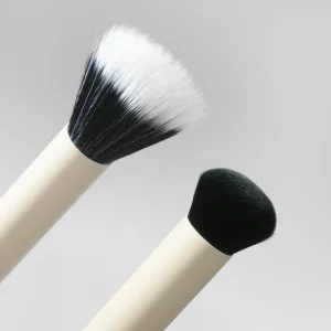 Customized Foundation & Blusher Brush Synthetic Nano Silver Hair Wood Handle Flat Style Printed Logo for Face Blending
