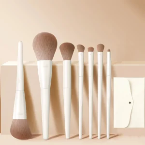 Customized Logo White Professional Makeup Brush Set for Face Synthetic Hair Luxury Pure Vegan Plastic Handles