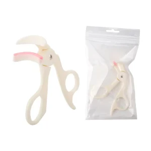 Edge Free Plastic Eyelash Curler Wide Angle Detail Lash Curling Beauty Tool Portable for Beginners Long lasting