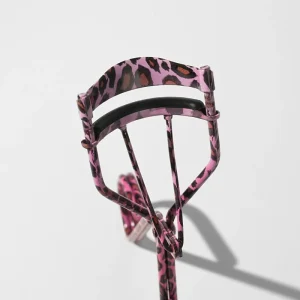 Elegant Eyelash Curler Transform Flat Lashes to Voluminous Lift Up Curls Easy to Use Beauty Tool for Women Makeup