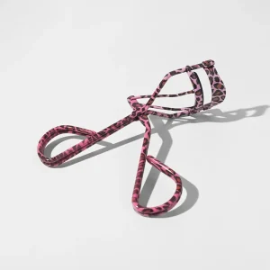 Elegant Eyelash Curler Transform Flat Lashes to Voluminous Lift Up Curls Professional Easy to Use Beauty Tool for Women Makeup