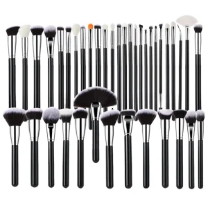 Factory 12 Pcs Mini Cute Travel Makeup Brushes Portable Cosmetics Soft Hair Face Makeup Brush Set Wood Handle