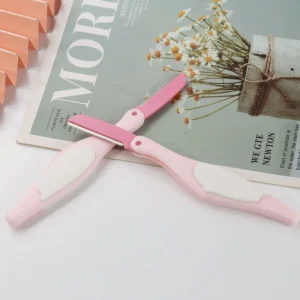 Foldable Plastic Eyebrow Trimmer for Beginners Women with Macro Protective Net Safe Makeup Tool