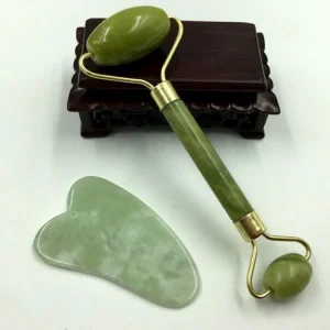 Handheld Natural Green Nephrite Emerald Facial Massager Jade Roller and Gua Sha Set for Face Eye Neck Relaxation