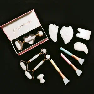 High Quality Handheld Quartz Jade Roller Gua Sha Set Mini Quartz Jade Roller Face Massage White Jade Roller