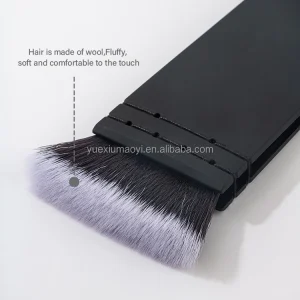 High Quality Professional Single Black Makeup Brush with Custom Logo for Face Use with Concealer and Blusher