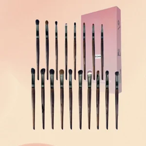 Luxury Professional Face Eyeshadow Gift Wood Handle Personalized 18-Piece Vegan Synthetic Hair Makeup Brush Set for Women