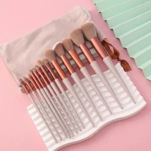 Makeup Brushes Professional Rose Gold Luxury Makeup Brushes Eco friendly Flat Foundation and Small Fan Brush for Face