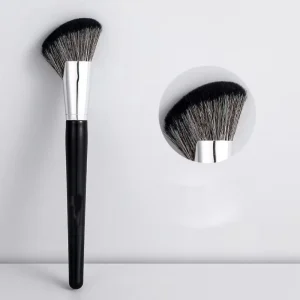 Makeup Tools Flat Face Shaving Brush Single Bevel Sickle Strip Blush Highlighting Contour Set with Plastic Handle Nylon Bristles
