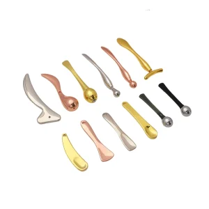 Metal Cosmetic Spoon Spatula Makeup Beauty Cosmetic Spoons for Cream Mini Mask Facial Reusable Scoop Eye Cream Applicator