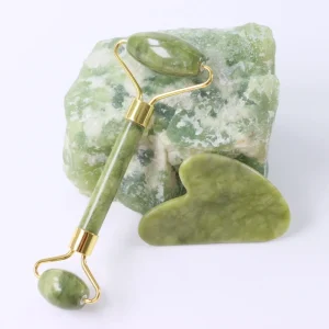 Mini Natural Nephrite Massager Roller Custom Facial Green Jade Skin Face Stone Ball Roller and Gua Sha Massage with Box