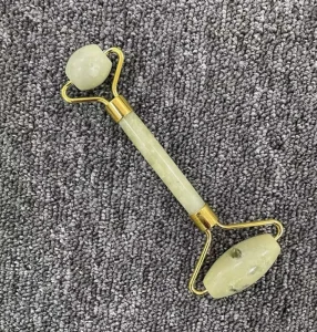 Natural Jade Beauty Roller Face and Eye Massager Manual Lift Double Head Face Massager Thin Face