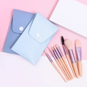 Portable 8-Piece Face Makeup Brush Kit Synthetic Hair Plastic Handle Travel-Friendly Mascara Eye Shadow Brushes PU Bag