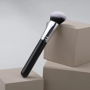 Private Label Single Synthetic Hair Vegan Face Foundation Brush Angled Dense Hair Face Contour Brush Low MOQ
