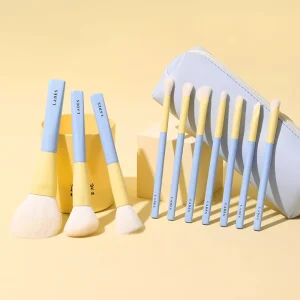 Professional 10 Piece Ladies Travel-Friendly Makeup Brush Set Wood Handle Synthetic Hair Face Brushes Concealer Blusher Flat