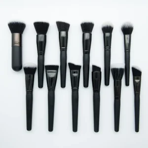 Professional 12 Piece Face Makeup Brush Set with Black White Fiber Black Wood Handle for Power Foundation Blush Face Application
