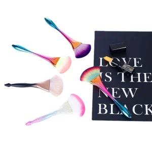 Single Nylon Fan Brush Seven Color Rainbow Gradient Blush Foundation Makeup Brush with Electroplated Plastic Handle