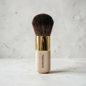 Single Piece Blush Brush with Animal Hair Gold Plastic Handle Small Makeup Tool Accessory