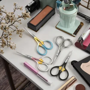 Stainless Steel Pointed Eyebrow Trimming Scissors Small Household Makeup Scissors for Nose Hair Eyelash Scissors