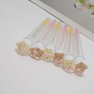 Transparent Bear Shaped Disposable Eyelash Brush with Cute Cartoon Design Beauty Test Tube Comb Replaceable
