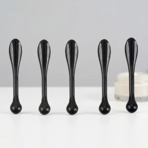 UU SP Acrylic Black Facial Spoon Cosmetic Spatula for Body Skin Care and Eye Cream Application and Massage Stick