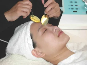 Whitening Skin Products Vibration Microcurrent Facial Toning Device Equipment Skin Care Tightening Wrinkle Remover Machine