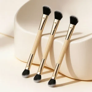 Wooden Handled Synthetic Fibre Dual Head Dual Purpose Facial Makeup Brush, Blush Brush, Highlighter Brush